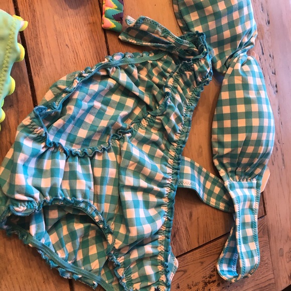 Bikini Tops & Bottom - Picture 6 of 8